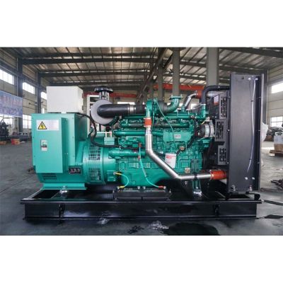 120kw玉柴柴油發電機組-玉柴6缸柴油機YC6B180L-D20柴油發電機組,缸徑/行程：108/125mm,柴油發電機組水冷發動機功率132KW,柴油發電機組配套馬拉松斯坦福發電機。廠價直銷歡迎選購：13773399855。