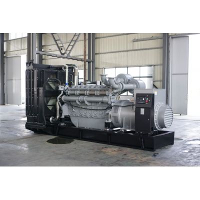 800kw珀金斯柴油發電機組-珀金斯8缸柴油機4008TAG2A柴油發電機組,缸徑/行程：160/190mm,柴油發電機組水冷發動機功率899KW,柴油發電機組配套馬拉松斯坦福發電機。廠價直銷歡迎選購：13773399855。