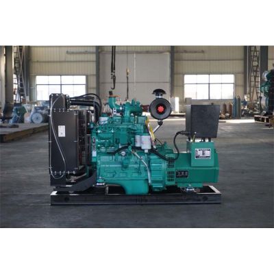 30kw東風康明斯柴油發電機組-東風康明斯4缸柴油機4BT3.9-G2柴油發電機組,缸徑/行程：102/120mm,柴油發電機組水冷發動機功率36KW,柴油發電機組配套馬拉松斯坦福發電機。廠價直銷歡迎選購：13773399855。
