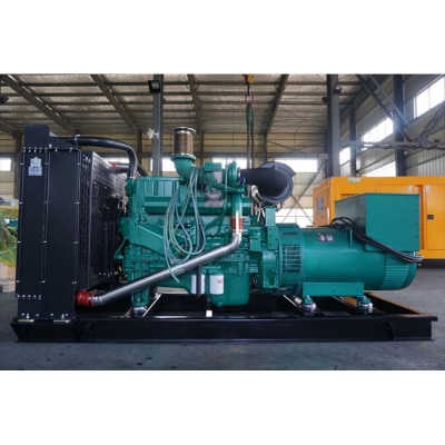 300kw玉柴柴油發電機組-玉柴6缸柴油機YC6MJ500L-D21柴油發電機組,缸徑/行程：131/145mm,柴油發電機組水冷發動機功率367kW,柴油發電機組配套馬拉松斯坦福發電機。廠價直銷歡迎選購：13773399855。